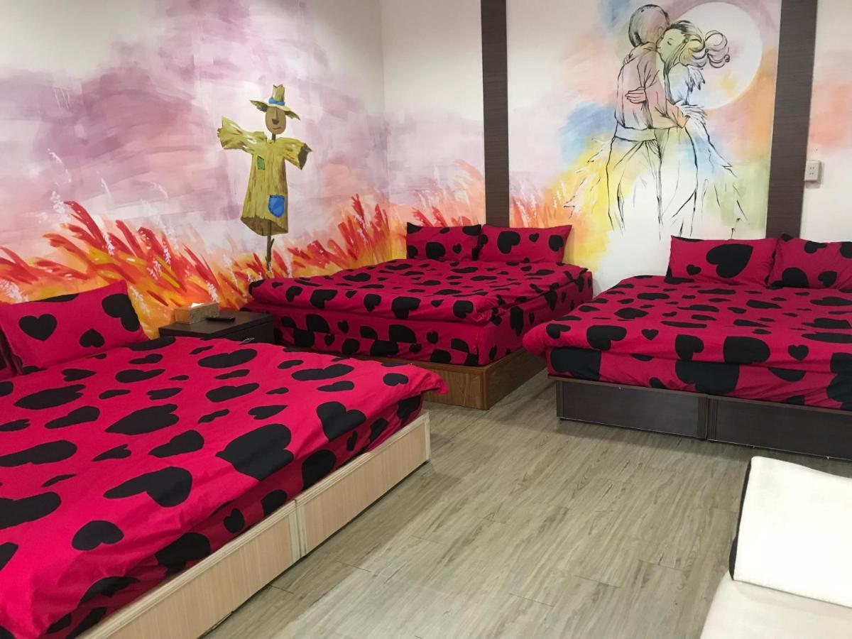 Mickey House-Fuxing Apartment Taichung Exterior foto