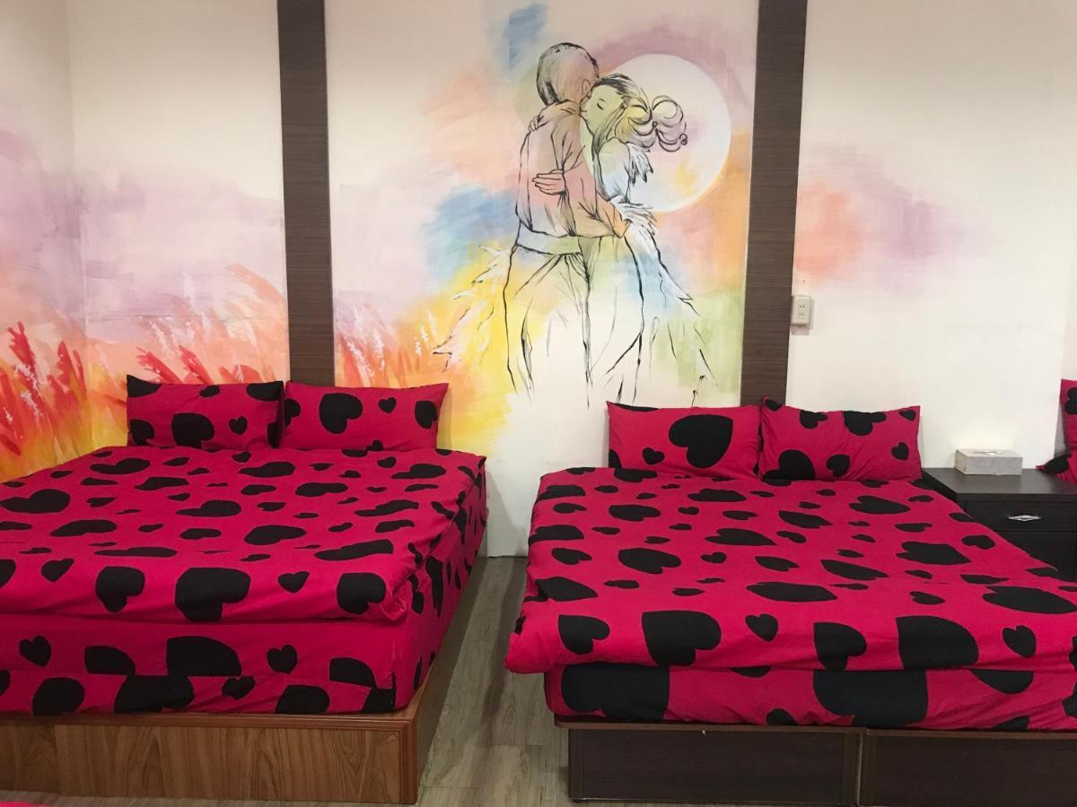Mickey House-Fuxing Apartment Taichung Exterior foto